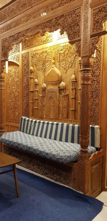 Srīnagar House Boat Hardy Palace מראה חיצוני תמונה