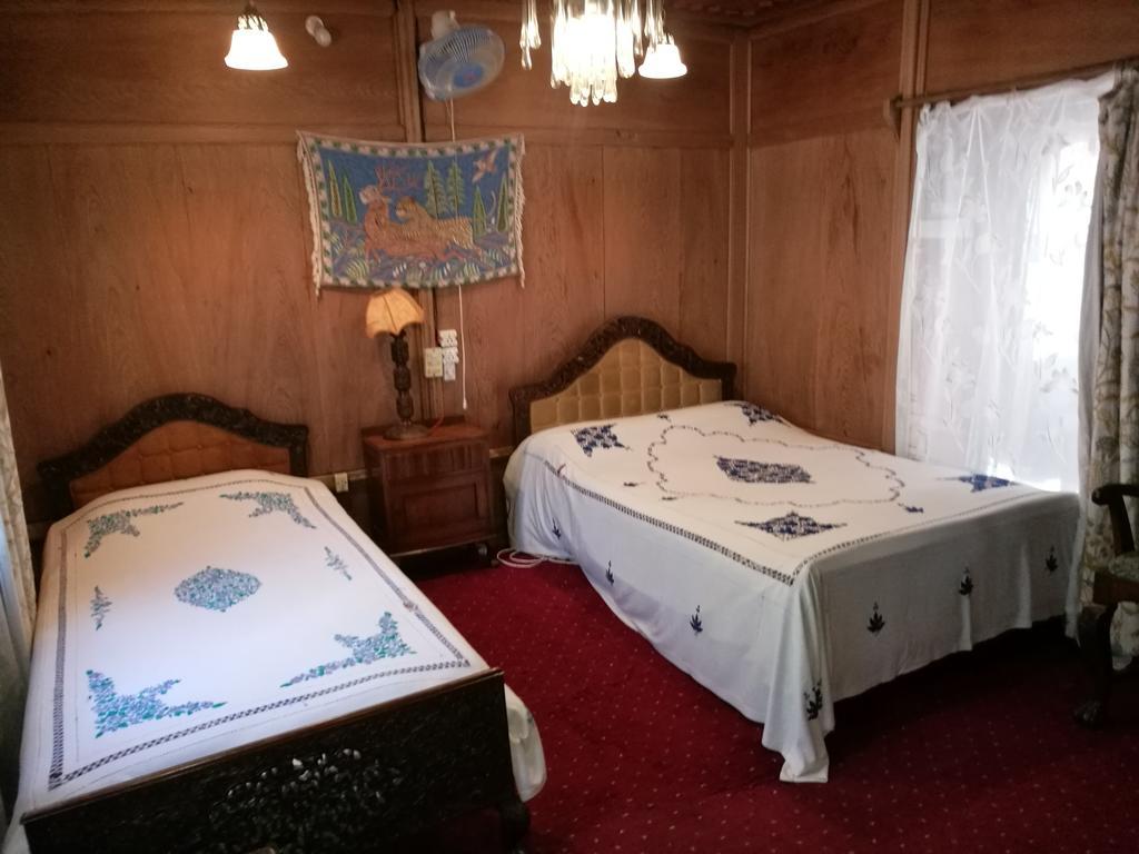 Srīnagar House Boat Hardy Palace מראה חיצוני תמונה