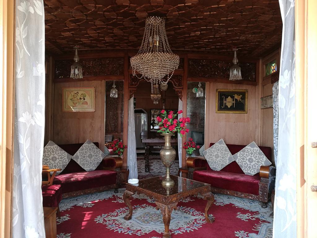 Srīnagar House Boat Hardy Palace מראה חיצוני תמונה