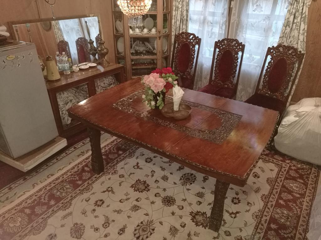 Srīnagar House Boat Hardy Palace מראה חיצוני תמונה