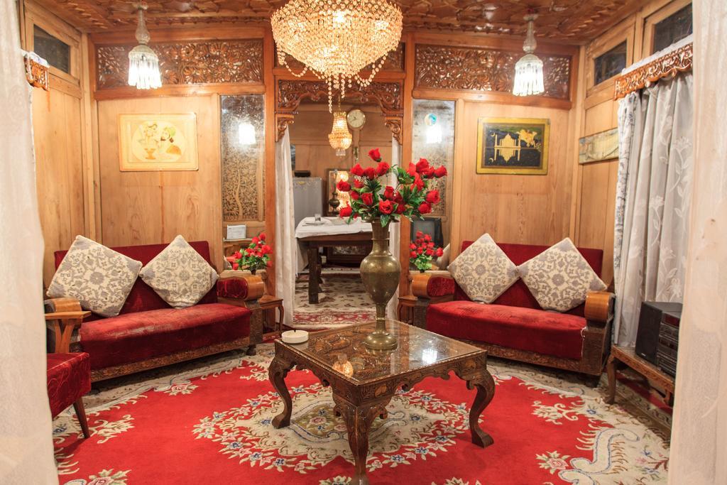 Srīnagar House Boat Hardy Palace מראה חיצוני תמונה