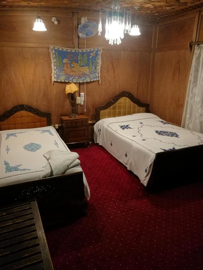 Srīnagar House Boat Hardy Palace מראה חיצוני תמונה